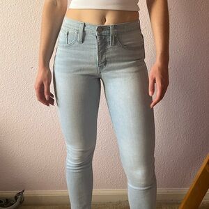 Madewell light wash 9” MidRise Skinny Crop